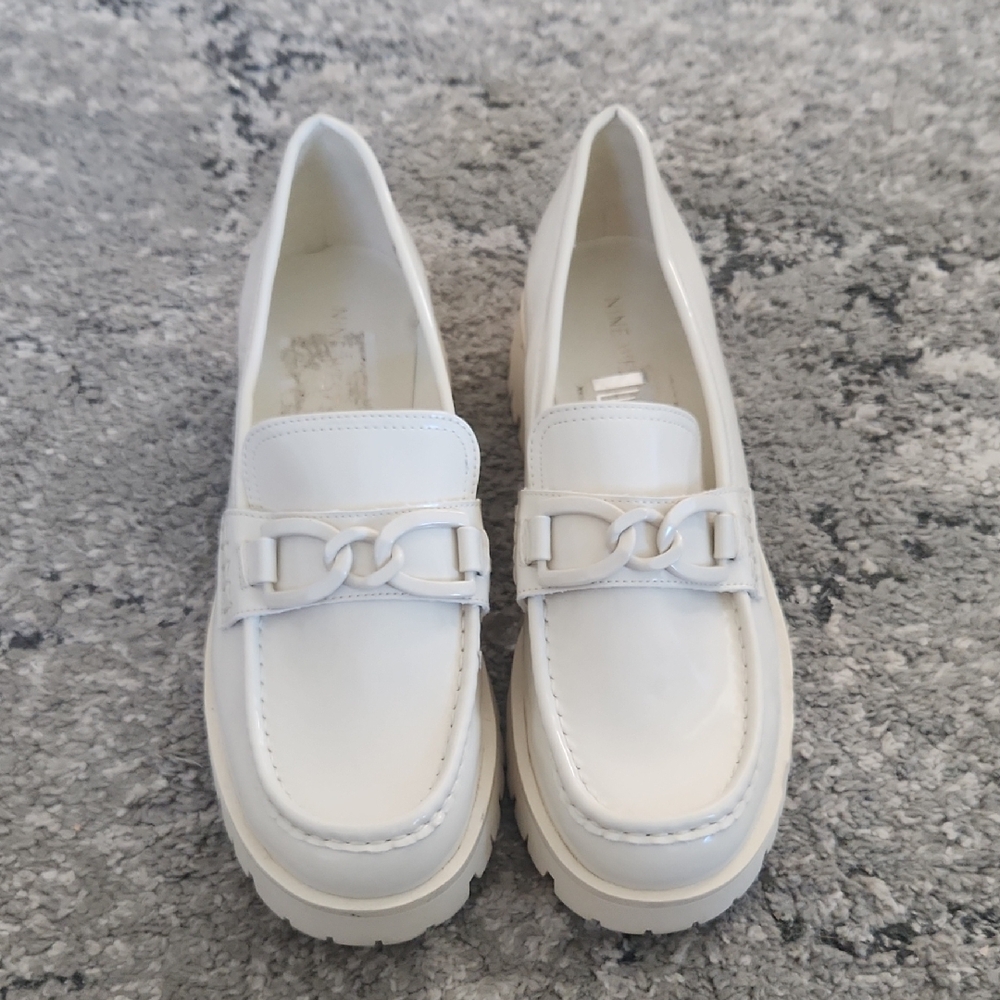 Nine West Cream Loafers, Size 9
